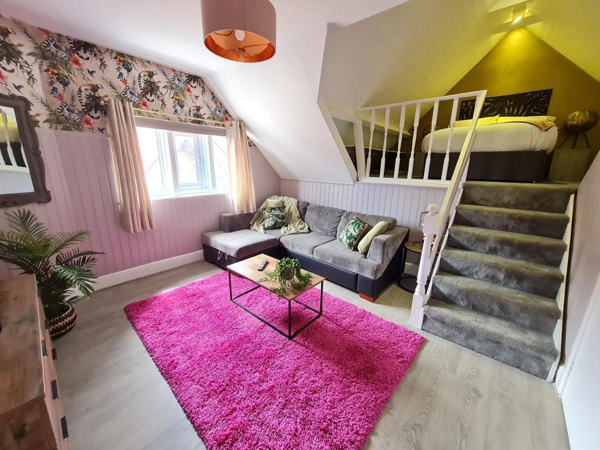 Lemur Lodge - Boutique Apartments - Short Stroll To The Beach Bournemouth Bagian luar foto