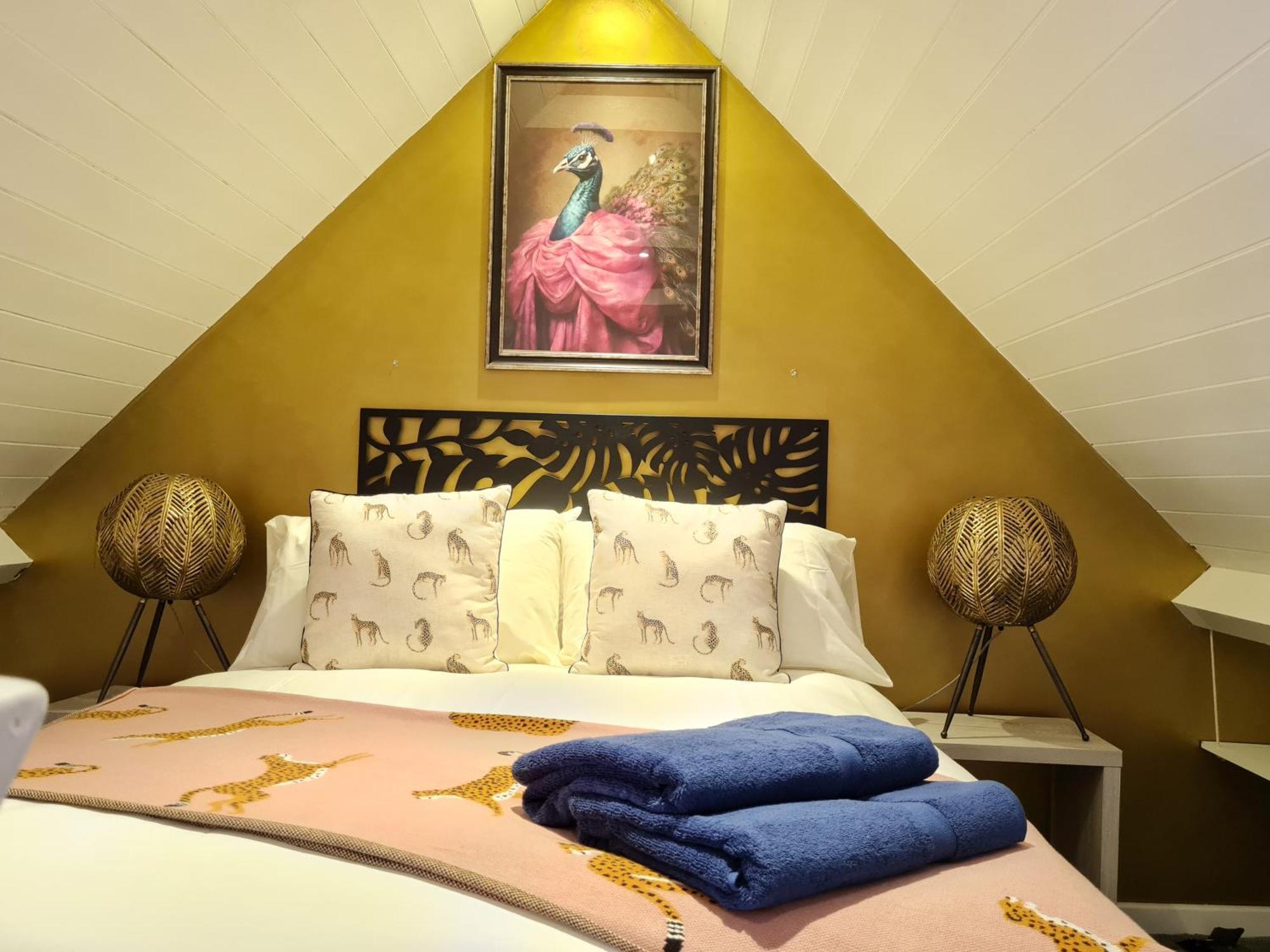 Lemur Lodge - Boutique Apartments - Short Stroll To The Beach Bournemouth Bagian luar foto