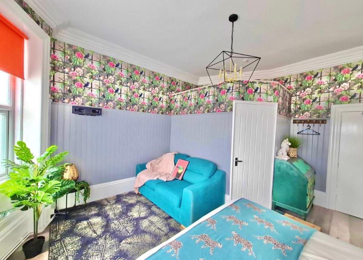 Lemur Lodge - Boutique Apartments - Short Stroll To The Beach Bournemouth Bagian luar foto