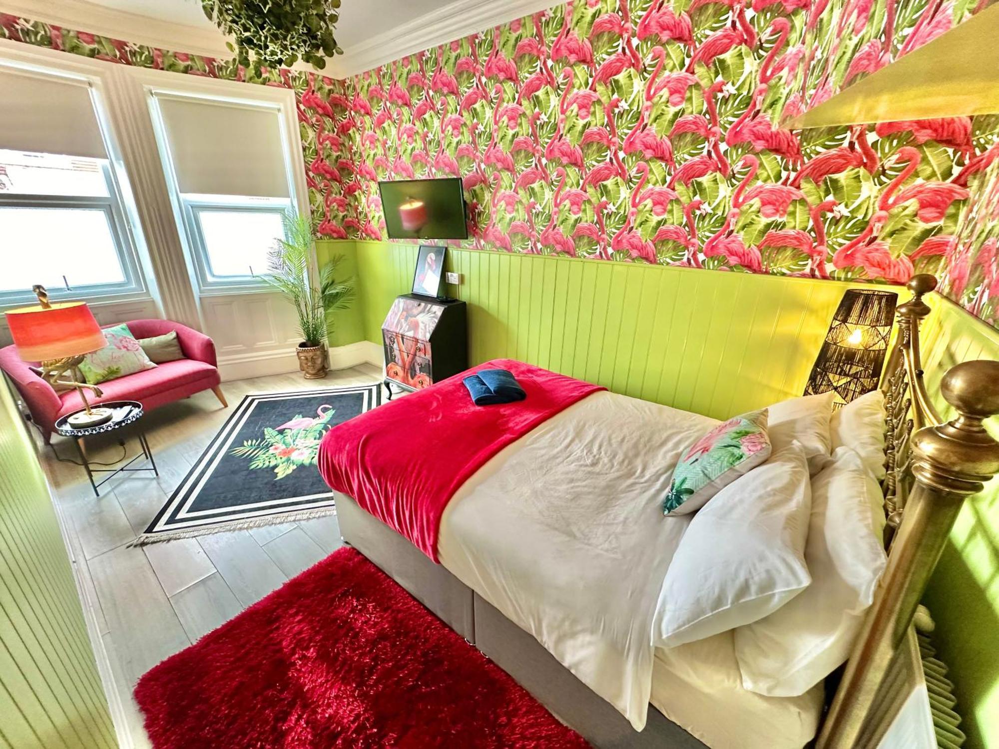 Lemur Lodge - Boutique Apartments - Short Stroll To The Beach Bournemouth Bagian luar foto