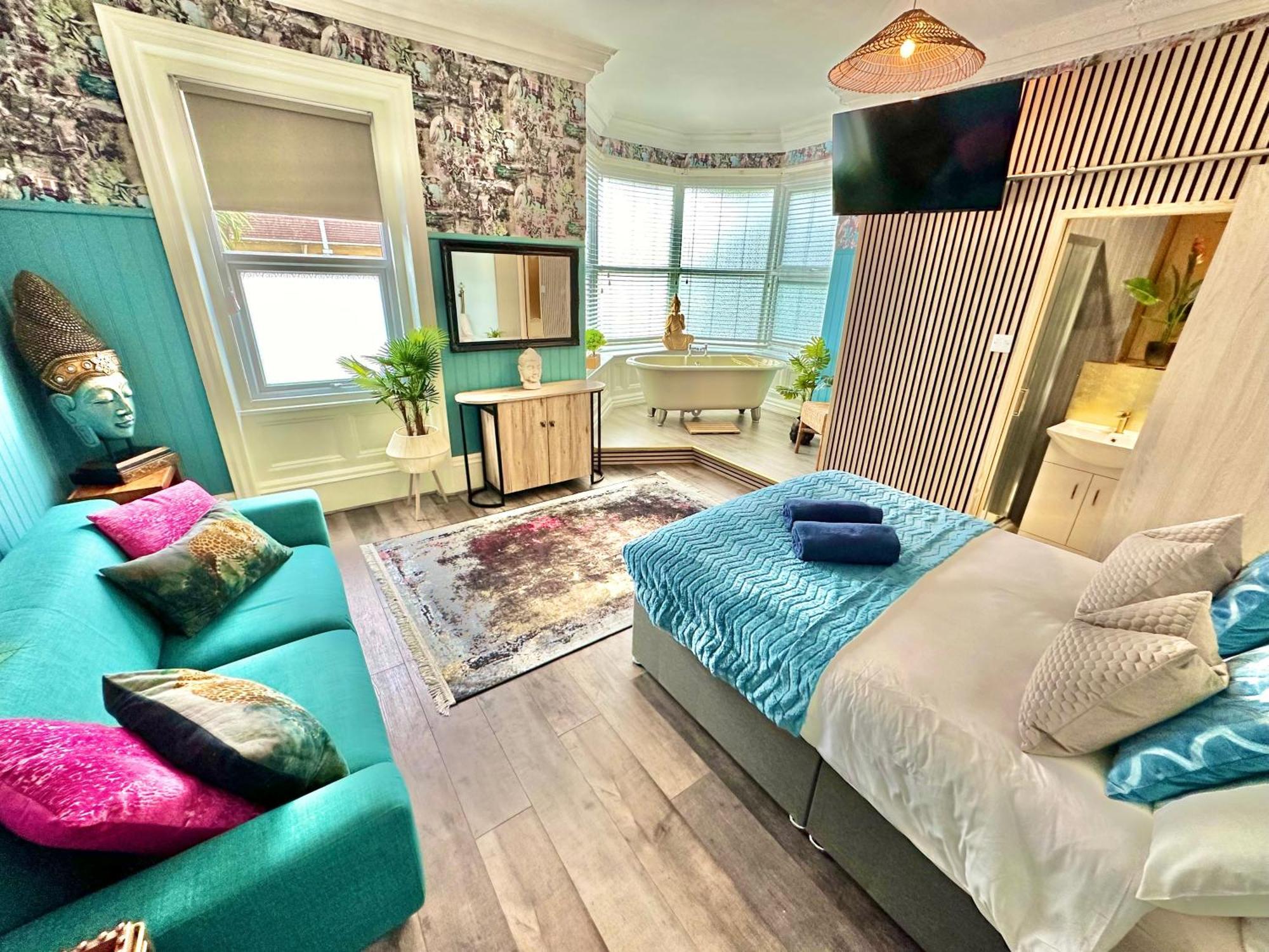 Lemur Lodge - Boutique Apartments - Short Stroll To The Beach Bournemouth Bagian luar foto